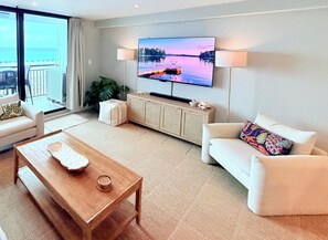 Smart TV, fireplace, DVD player, stereo