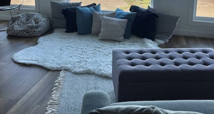 Perched above the Pacific Coast