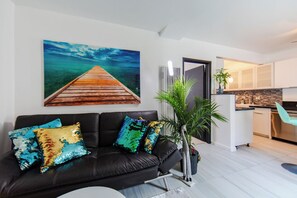 Fernseher, DVD-Player, Videothek