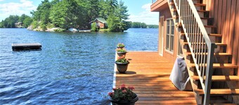 20% early bird,On Lake Muskoka,hot tub,sunset from Boathouse,playset,watercraft