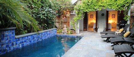 Outdoor pool, a heated pool