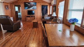 Smart TV, DVD player, books