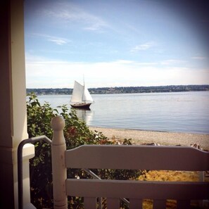 Property grounds - Point Robinson Lighthouse - Keeper's Quarters A (Vashon Island)