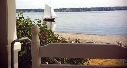 Point Robinson Lighthouse - Keeper's Quarters A
