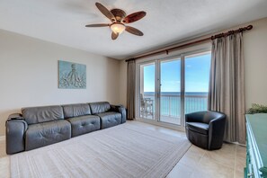 Smart TV - Amazing Views! Newly Remodeled 9th Floor King Bed and Queen Murphybed (Panama City Beach)