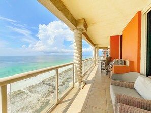 Property grounds - P1-1901 Welcome to The Good Life - 3B Gulf Front Condo Sleeps 10 (Pensacola Beach)