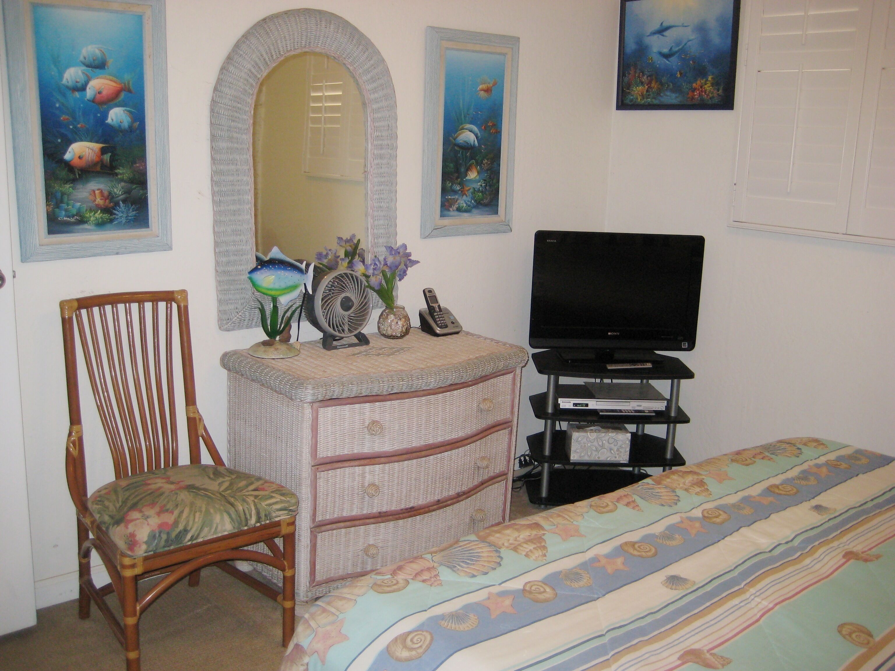 2 bedrooms, in-room safe, iron/ironing board, travel crib