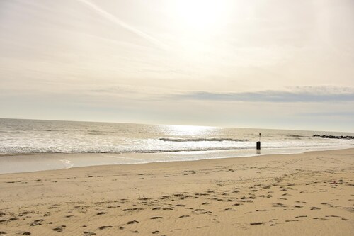 Beach Front,Ideal for family and couples,beautiful place for sunset lovers!!!!!!