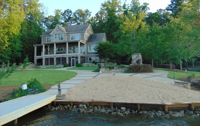 Large Lakefront Home with Spa, Outdoor Fireplace on Main Lake, House generator