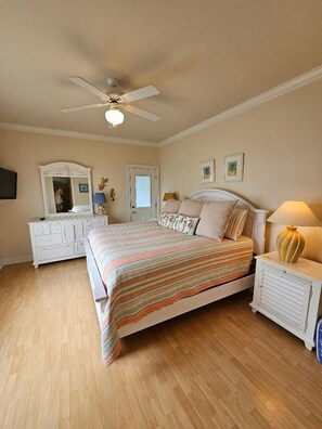3 habitaciones, tabla de planchar con plancha y wifi gratis 