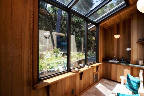 Woodhaven | MCM Inspired Getaway w/ Amazing Views