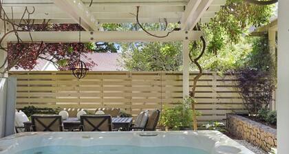 Close to Sonoma Plaza, Bikes Included, Hot Tub