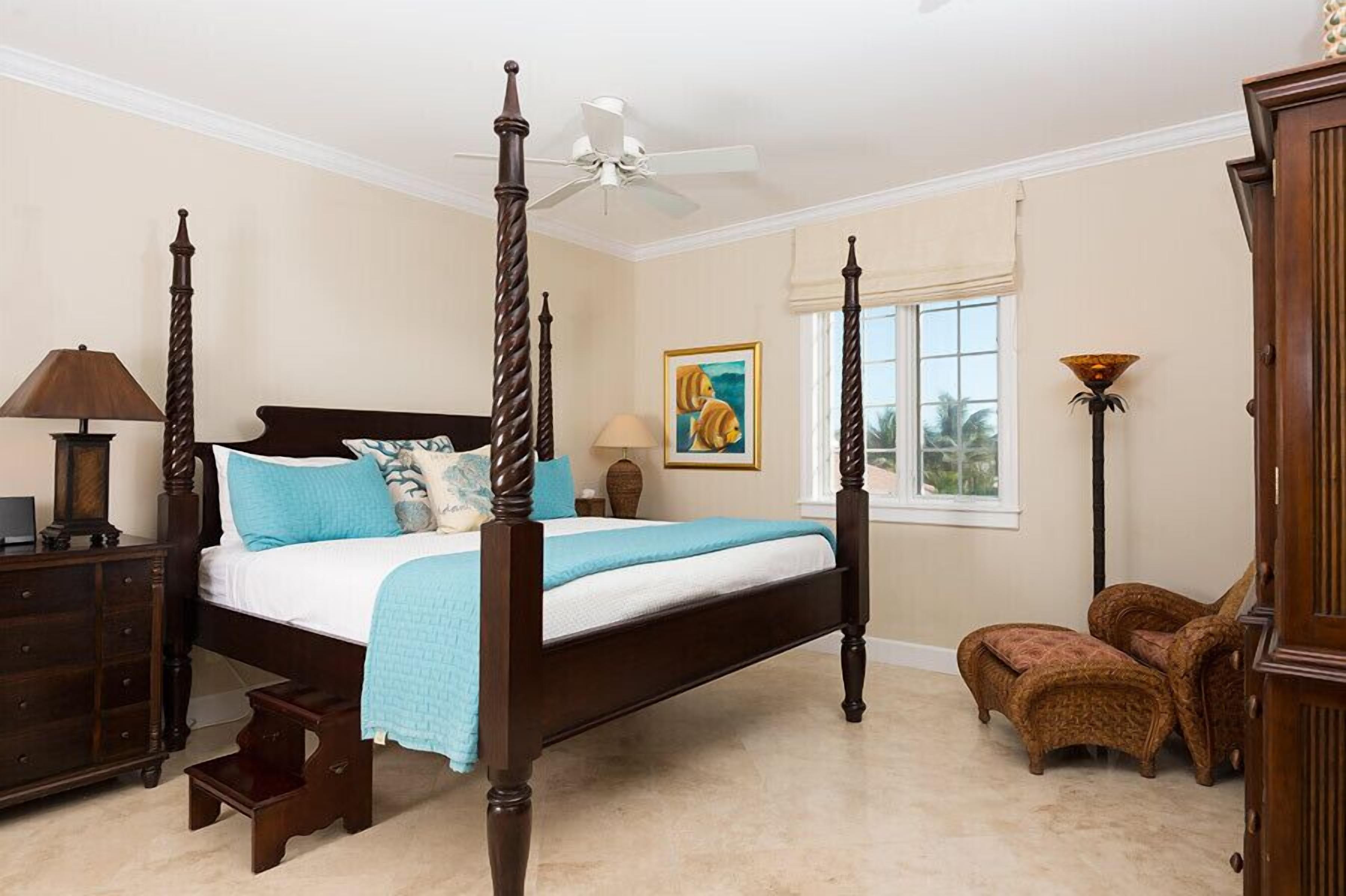 2 bedrooms, in-room safe, iron/ironing board, WiFi