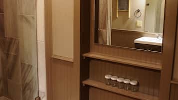Towels, soap, shampoo, toilet paper