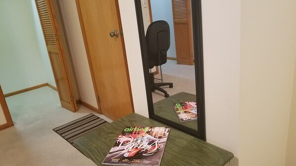 المنشأة من الداخل