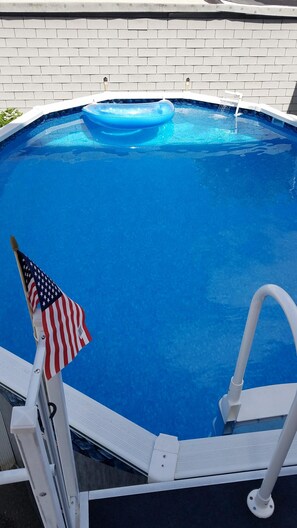 حمّام سباحة خارجي