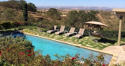 Luxury Estate In Paso Robles. Treat Yourself To Excellence!!!