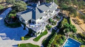 Exterior - Luxury Estate In Paso Robles. Treat Yourself To Excellence!!! (Paso Robles)