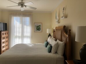 2 quartos, cofres nos quartos, ferros/tábuas de passar roupa