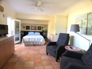 4 camere, una scrivania, ferro/asse da stiro, Wi-Fi gratuito