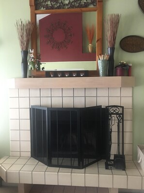 Interior - Enjoy a Cozy Home with Great Rates - Perfect for a Family Flexcation! (Lake Harmony)