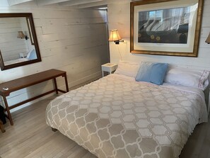 6 bedrooms, iron/ironing board, WiFi, bed sheets - Luxury Loft Historic Center Oak Bluffs (Oak Bluffs)