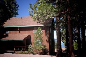 Exterior - Lake-Front East Shore Lodge -- Private Beach, Beautiful Views, Expansive Decks (Westwood)