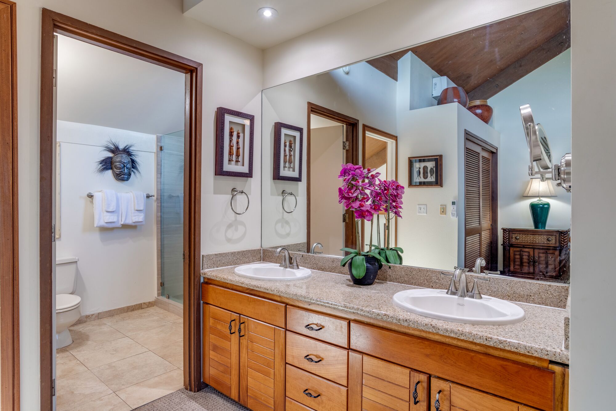 Combined shower/tub, hair dryer, towels, soap