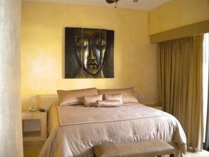 10 bedrooms, in-room safe, iron/ironing board, travel crib