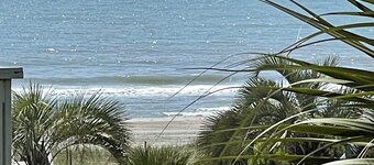 In der Nähe der Innenstadt von Myrtle Beach, aber weit genug entfernt, um die Ruhe und Stille zu genießen!