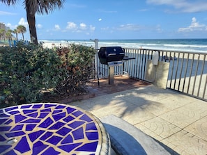Property grounds - 10/10 EXCEPTIONAL!!!-173 REVIEWS-DAYTONA BEACH-2BD/2BA-RENOVATED-WELL STOCKED (Daytona Beach Shores)