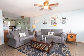 Smart TV, DVD player