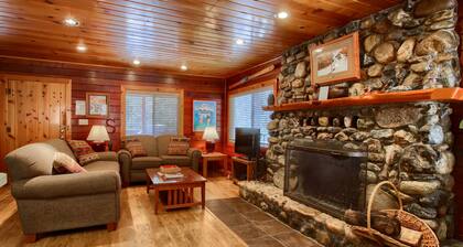 (70) Simmons Den at The Redwoods In Yosemite