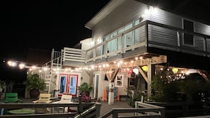 Exterior - Kemah Seaside Retreat: Last minute deal! Call or text for rates 713-425-9109. (Kemah)