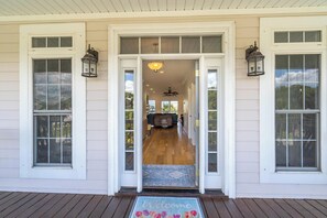 Exterior detail - 7 Brm, 5 1/2 baths! Beautiful Ocean views (Edisto Beach)