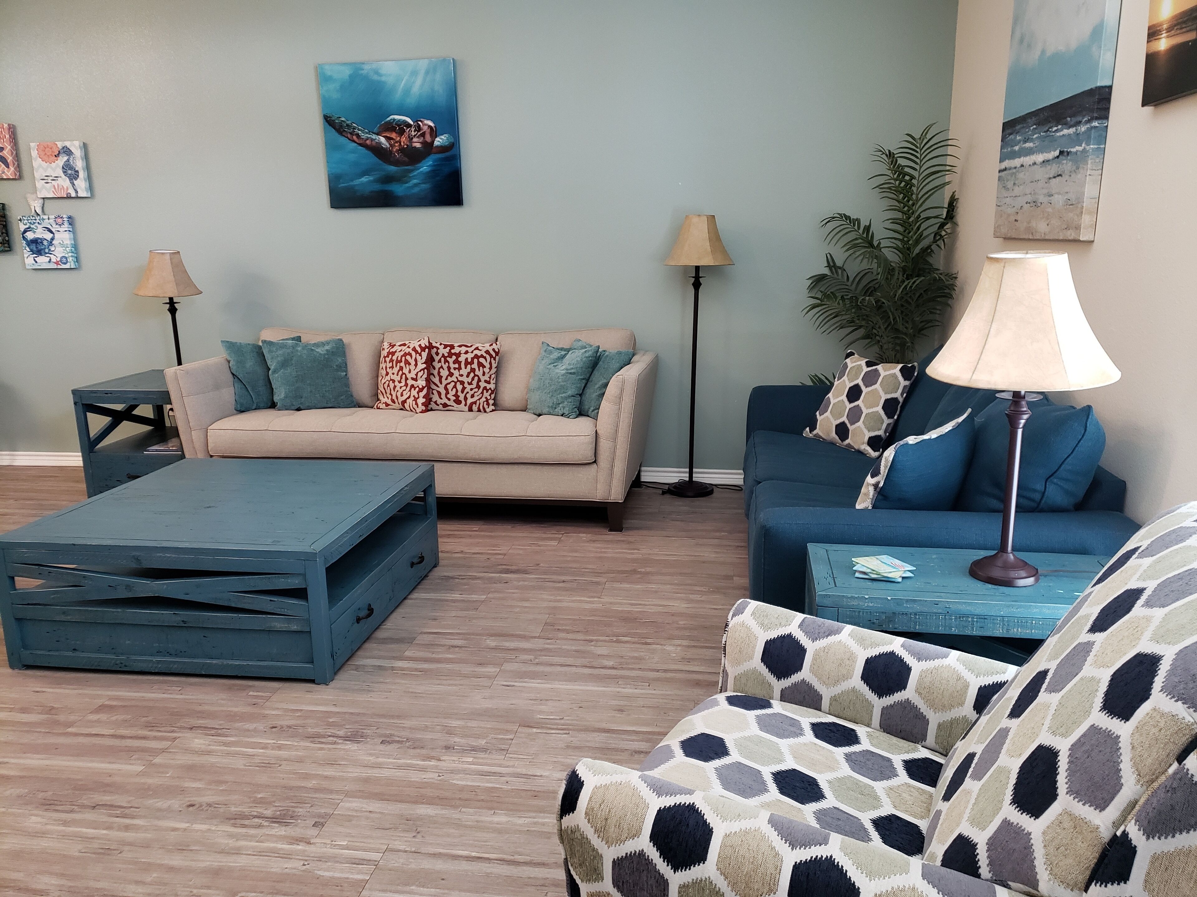"Sand Angel" Is Poolside And Across The Street From The Beach! - Corpus Christi, TX
