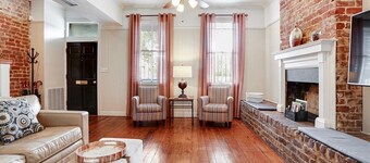 Savannah Historic District Row House + Sun Room!