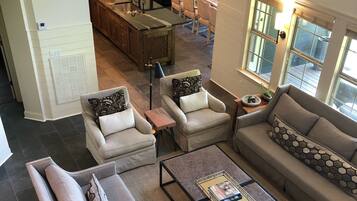 Smart TV, fireplace, DVD player, books