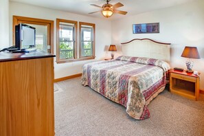5 bedrooms, free WiFi, bed sheets, wheelchair access