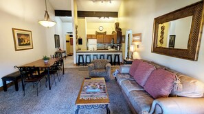 TV, fireplace, DVD player - Spacious Condo w/ FREE WiFi, Parking, Heated Pool, Hot Tubs, Skier Shuttles (Avon)