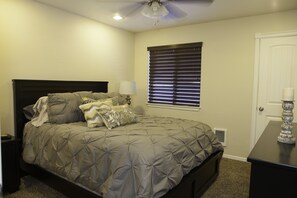 2 chambres, fer et planche à repasser, Wi-Fi, literie fournie