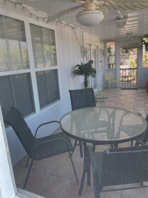 Outdoor dining