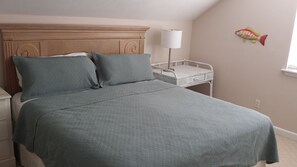 5 Schlafzimmer, Bügeleisen/Bügelbrett, kostenloses WLAN, Bettwäsche