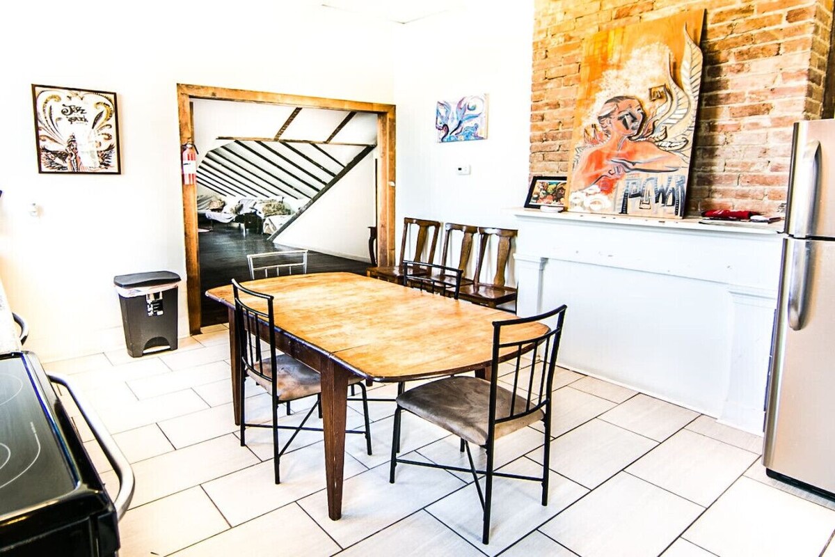 Historic Treme Creole Cottage 3 bed/2 bath (C) W. Pool!