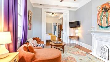 1 bedroom, iron/ironing board, WiFi (free), bed sheets