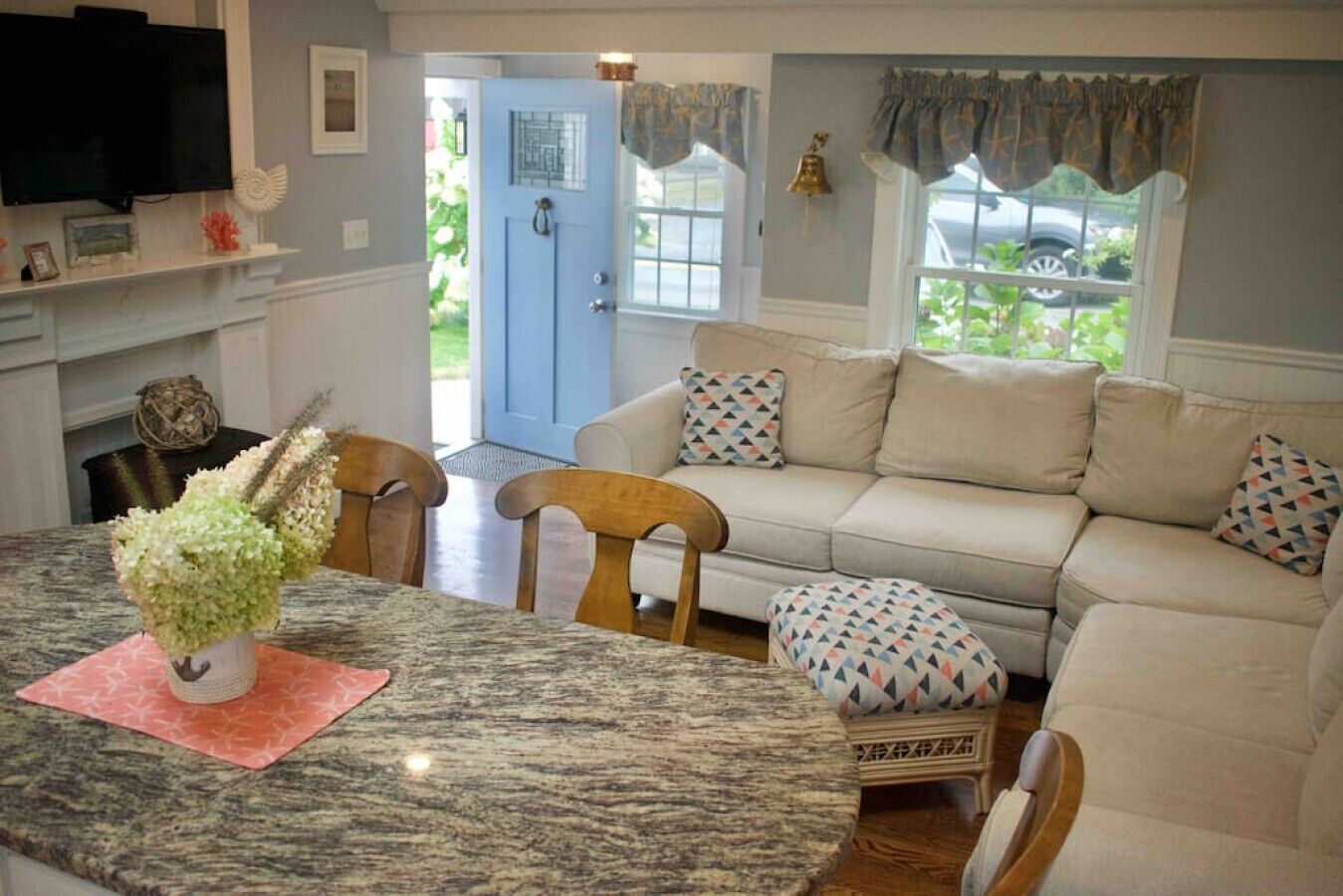 Televisión y chimenea 