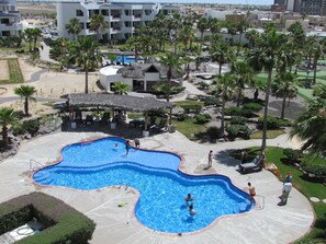 Pool - CASA BLANCA, Pet Friendly, Free Fiberoptic Internet,  Direct TV on Sandy Beach  (Puerto Penasco)