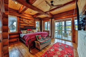 6 chambres, bureau, fer et planche à repasser, lit parapluie