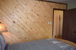 3 bedrooms, bed sheets