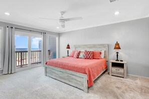 3 habitaciones, escritorio, tabla de planchar con plancha y wifi gratis